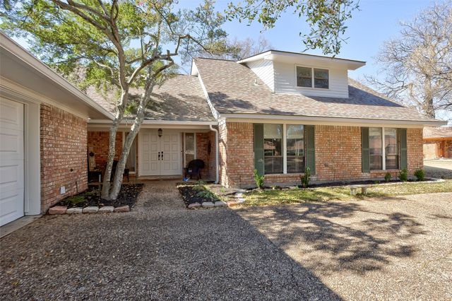 2005 Surrey Lane, Bossier City, LA 71111