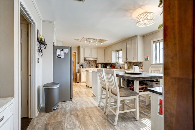 2005 Surrey Lane, Bossier City, LA 71111