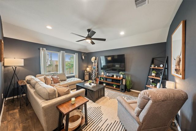 2623 Lost Holly Lane, Conroe, TX 77301
