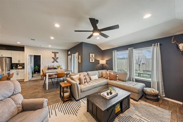 2623 Lost Holly Lane, Conroe, TX 77301