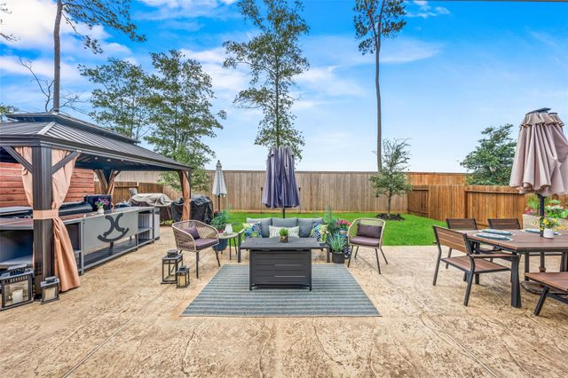 2623 Lost Holly Lane, Conroe, TX 77301