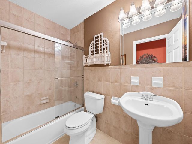 1618 SE 14th St, Fort Lauderdale, FL 33316