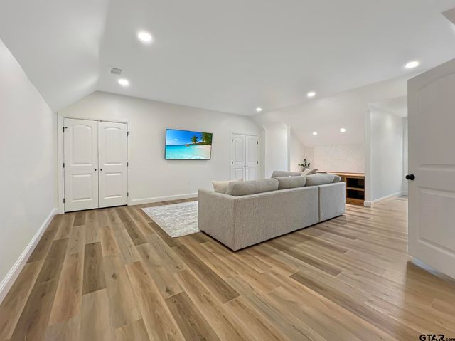 20178 County Road 452, Mineola, TX 75773