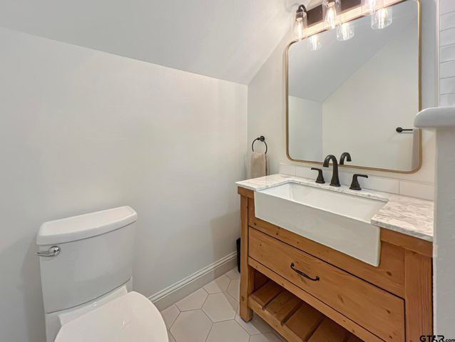 20178 County Road 452, Mineola, TX 75773