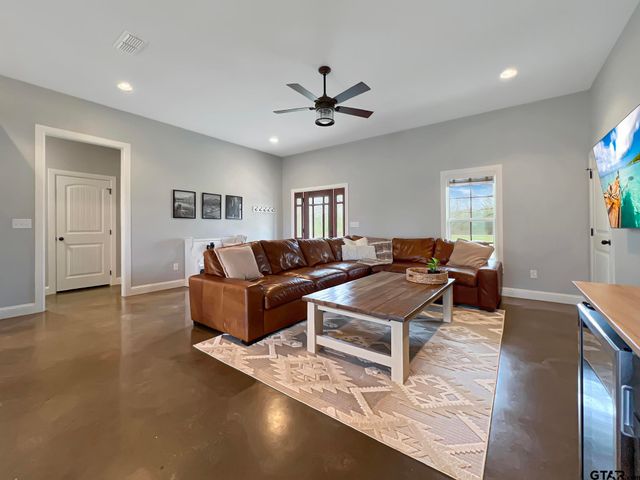 20178 County Road 452, Mineola, TX 75773