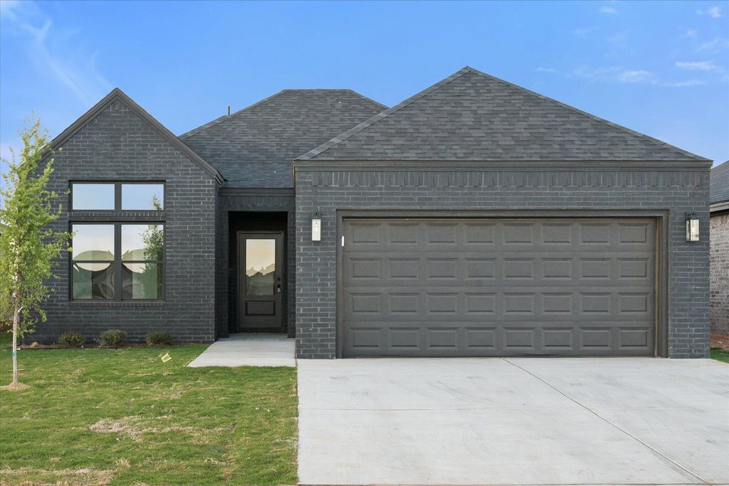 710 E 13th Street, Wolfforth, TX 79382