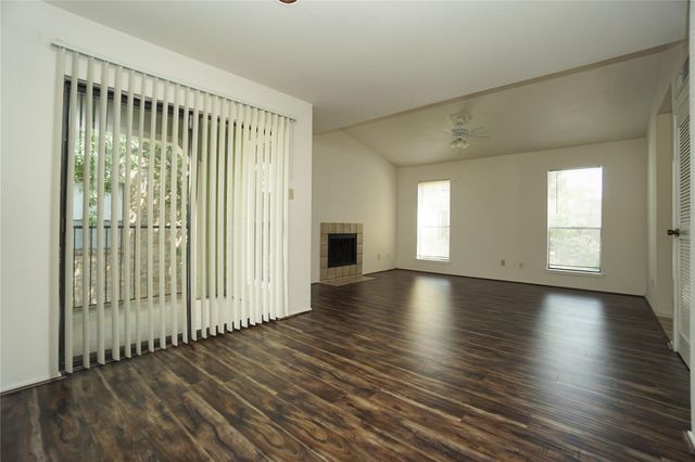 6602 Harbor Town Drive 808, Houston, TX 77036