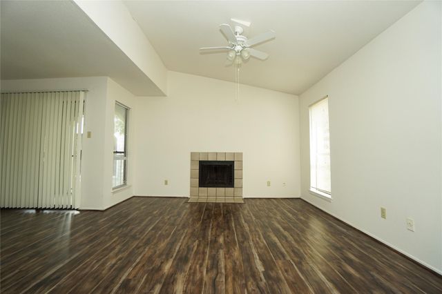 6602 Harbor Town Drive 808, Houston, TX 77036