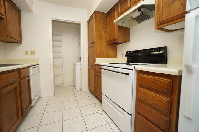 6602 Harbor Town Drive 808, Houston, TX 77036