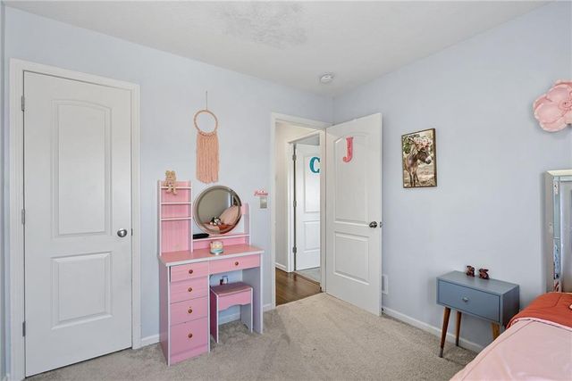 231 Jenny Lane, Raymore, MO 64083
