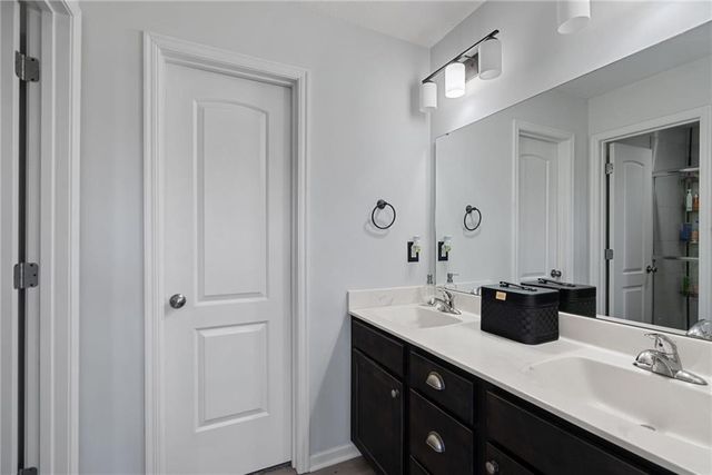 231 Jenny Lane, Raymore, MO 64083
