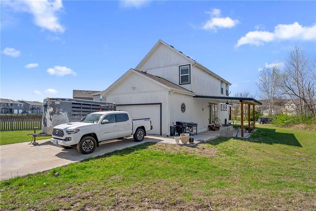 231 Jenny Lane, Raymore, MO 64083