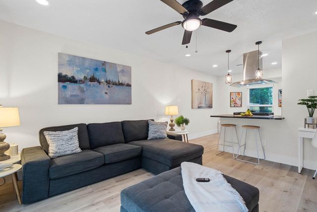 3138 Sunbeam Street, Houston, TX 77051
