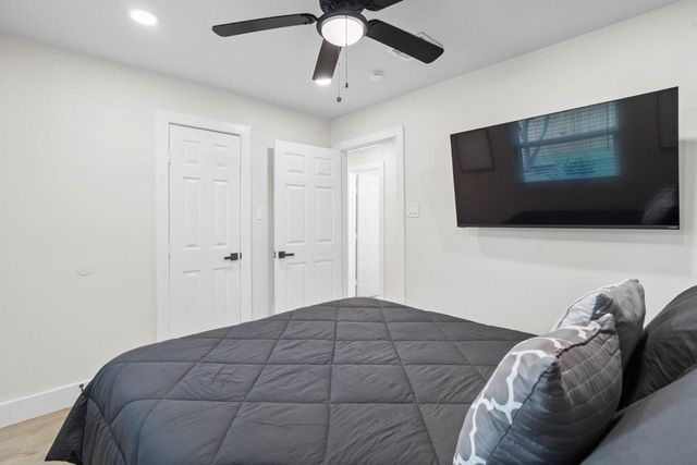 3138 Sunbeam Street, Houston, TX 77051