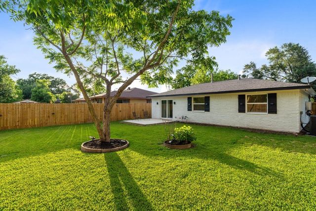 3138 Sunbeam Street, Houston, TX 77051
