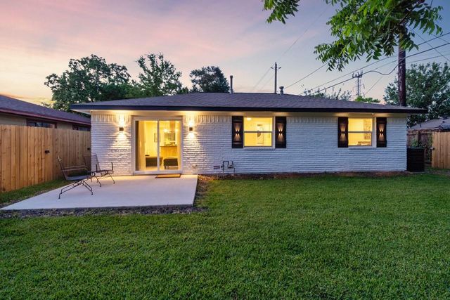 3138 Sunbeam Street, Houston, TX 77051