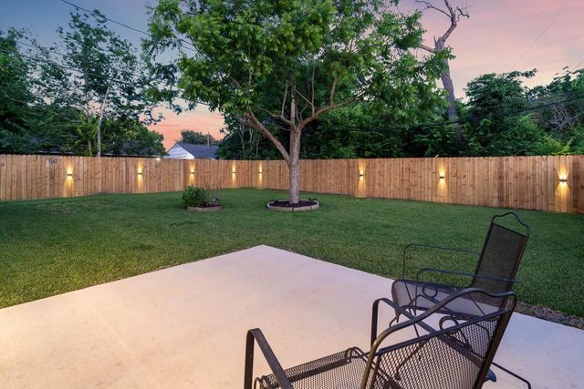 3138 Sunbeam Street, Houston, TX 77051