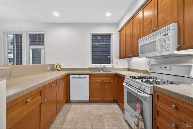 7942 Scriver Ct, Cotati, CA 94931