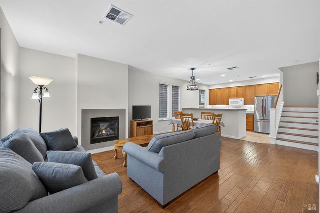 7942 Scriver Ct, Cotati, CA 94931