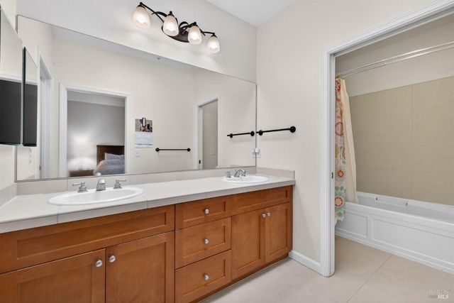 7942 Scriver Ct, Cotati, CA 94931