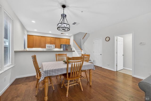 7942 Scriver Ct, Cotati, CA 94931