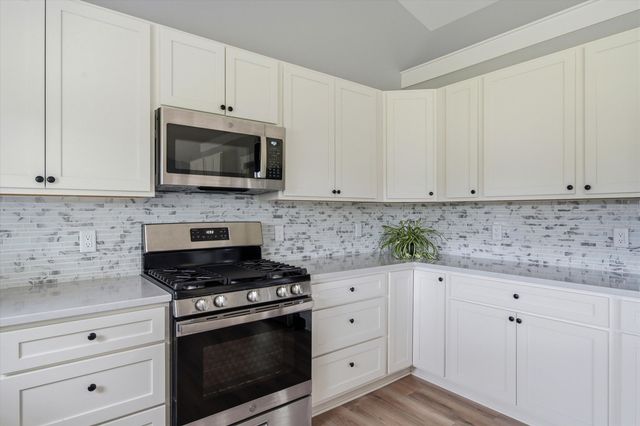 10985 Phal Road, Grass Lake, MI 49240