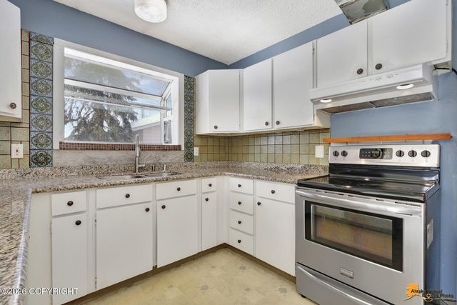 130 Showers Avenue, Anchorage, AK 99515