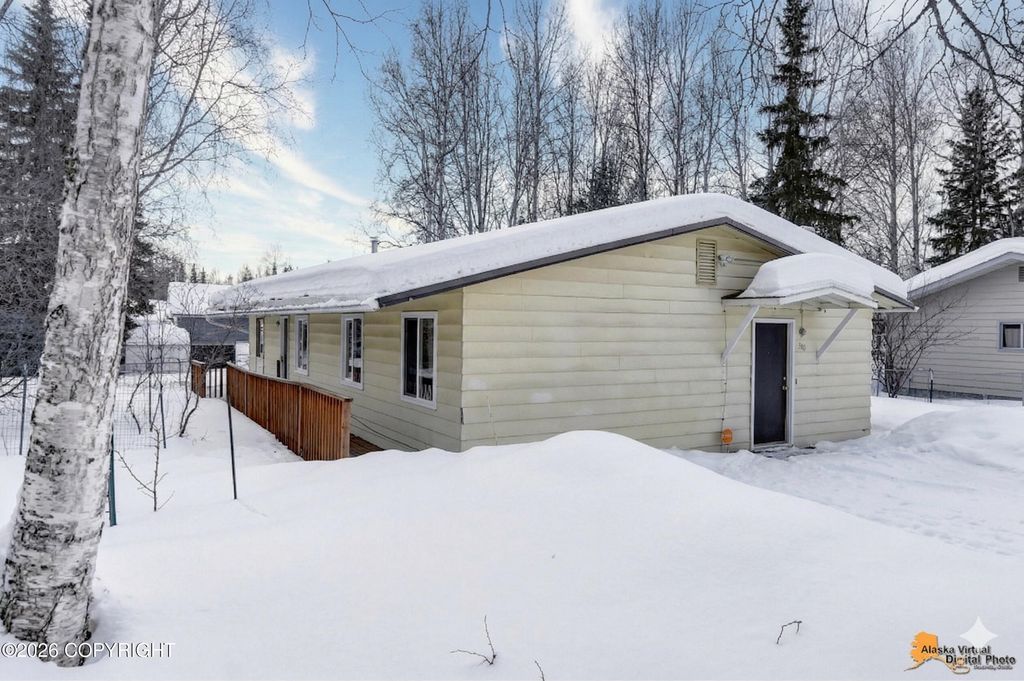 130 Showers Avenue, Anchorage, AK 99515