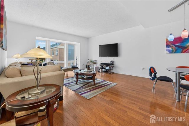 358 Rector Street 315, Perth Amboy, NJ 08861