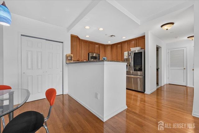 358 Rector Street 315, Perth Amboy, NJ 08861