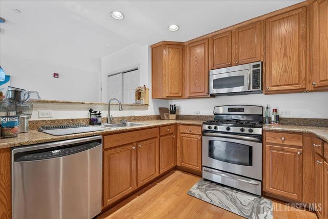 358 Rector Street 315, Perth Amboy, NJ 08861