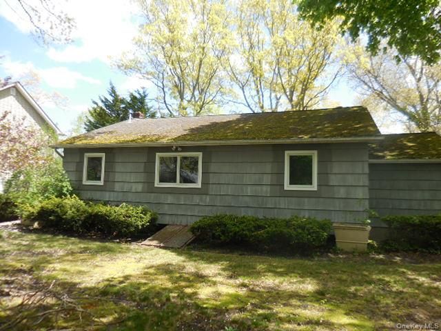 194 Phyllis Drive, Patchogue, NY 11772