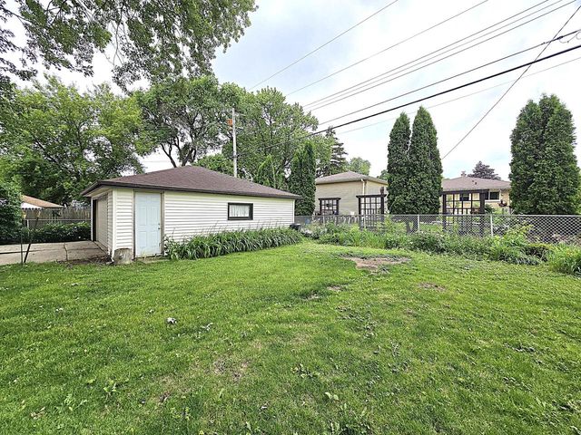 3627 S 86th STREET, Milwaukee, WI 53228