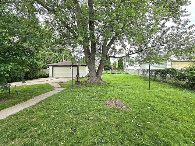 3627 S 86th STREET, Milwaukee, WI 53228