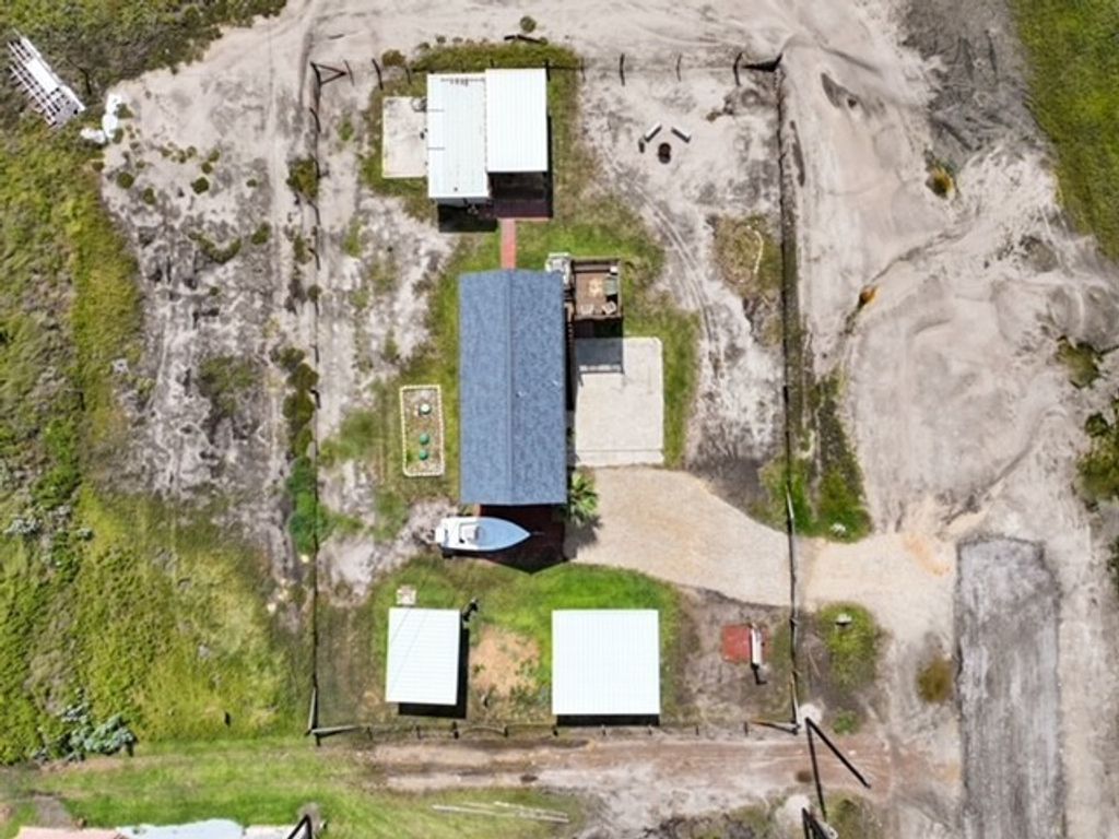 326 E Tenth St, Rockport, TX 78382 — photo 5
