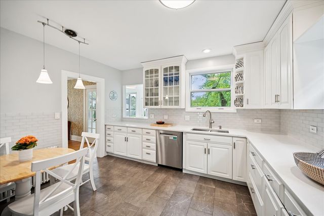 972 Elm Street, Winnetka, IL 60093