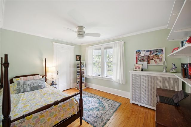 972 Elm Street, Winnetka, IL 60093