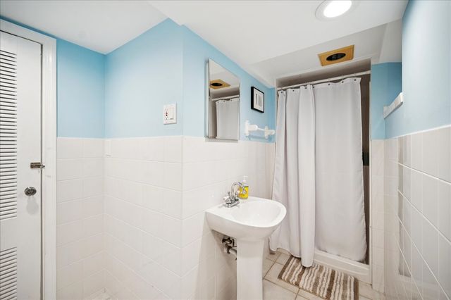 972 Elm Street, Winnetka, IL 60093