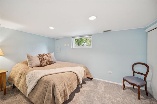 972 Elm Street, Winnetka, IL 60093