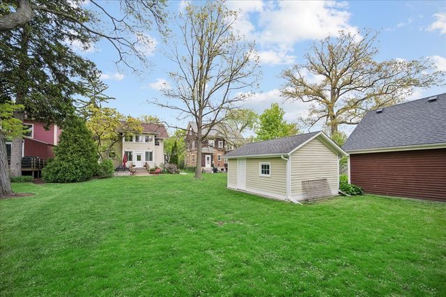 972 Elm Street, Winnetka, IL 60093