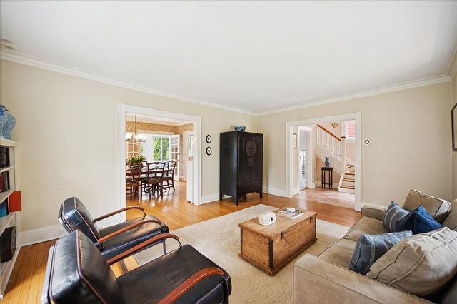 972 Elm Street, Winnetka, IL 60093