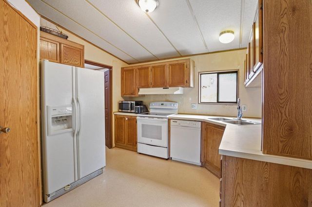 301 Robmar Lane, Grants Pass, OR 97527