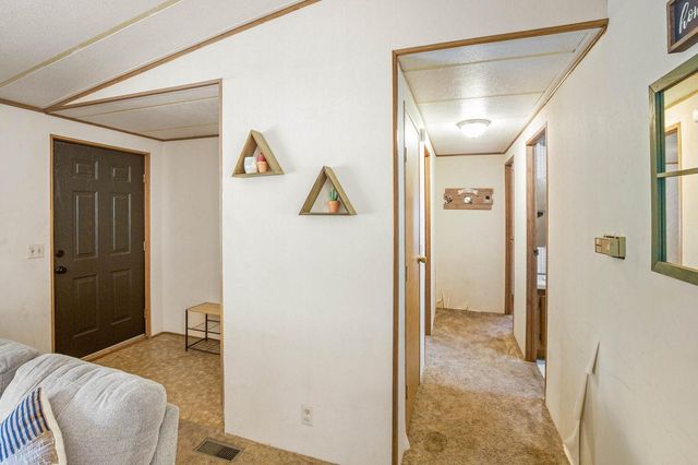 301 Robmar Lane, Grants Pass, OR 97527