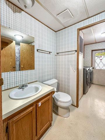 301 Robmar Lane, Grants Pass, OR 97527