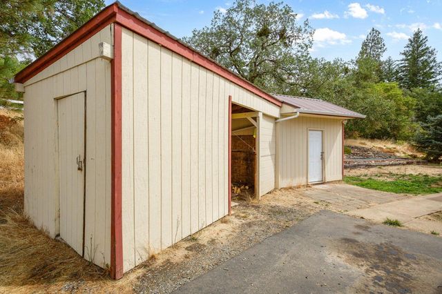 301 Robmar Lane, Grants Pass, OR 97527