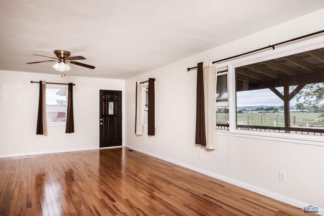 160 FAIRGROUNDS PL, Hermosa, SD 57744