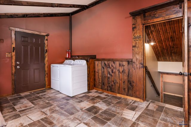 160 FAIRGROUNDS PL, Hermosa, SD 57744