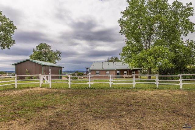 160 FAIRGROUNDS PL, Hermosa, SD 57744
