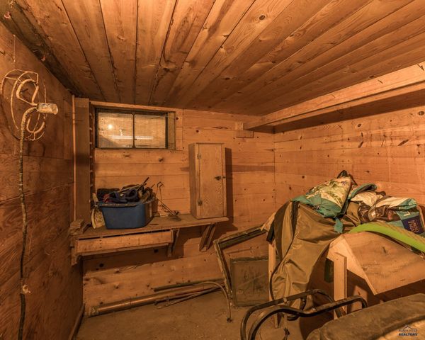 160 FAIRGROUNDS PL, Hermosa, SD 57744