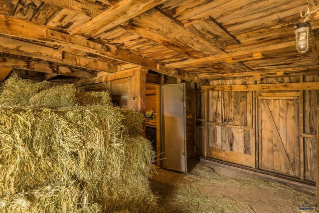 160 FAIRGROUNDS PL, Hermosa, SD 57744